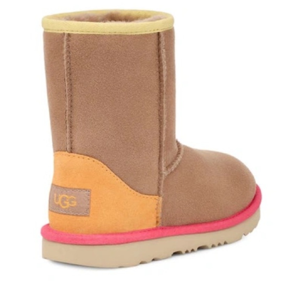 UGG Classic Short Boots Big Kids Size 5 Tan‎ Pink Shearling Suede